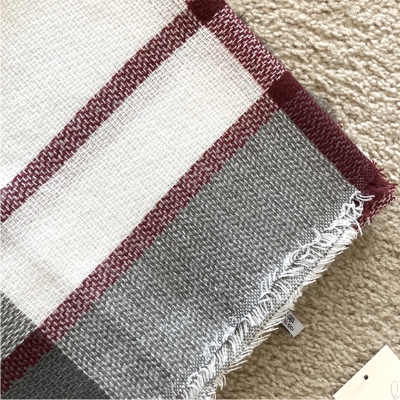 Plaid Blanket Scarf/Wrap - Picture 5 of 5
